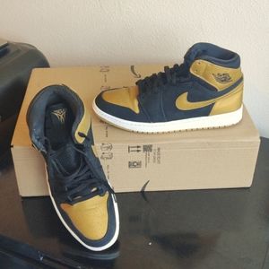 Melo(Carmelo Anthony) Jordan 1s, Size:12, black & Gold